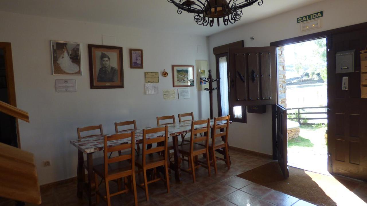 Casa Rural Al-Mofrag Y Apartamentos El Mirador De Monfrague Villarreal de San Carlos Kültér fotó