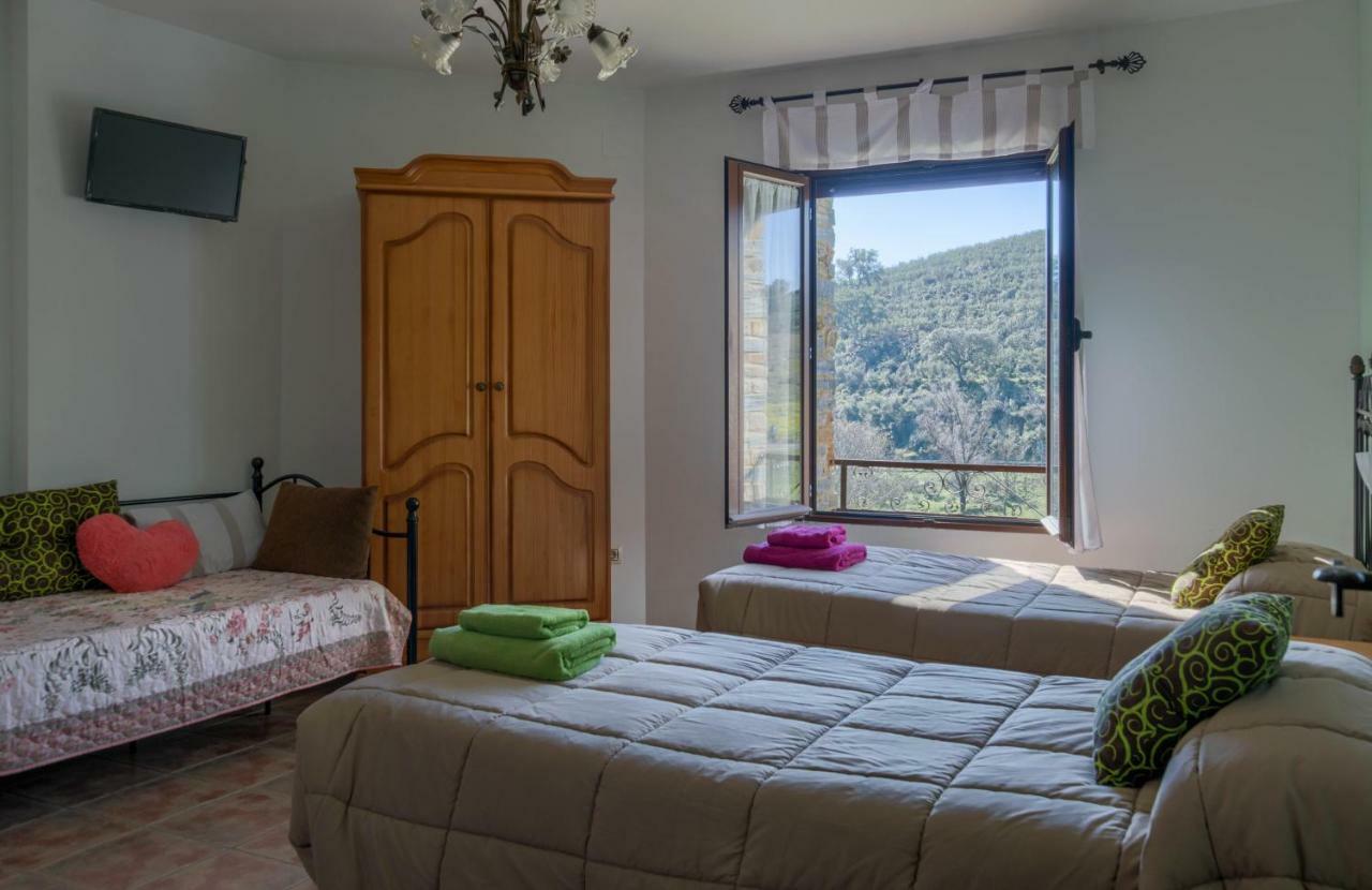 Casa Rural Al-Mofrag Y Apartamentos El Mirador De Monfrague Villarreal de San Carlos Kültér fotó